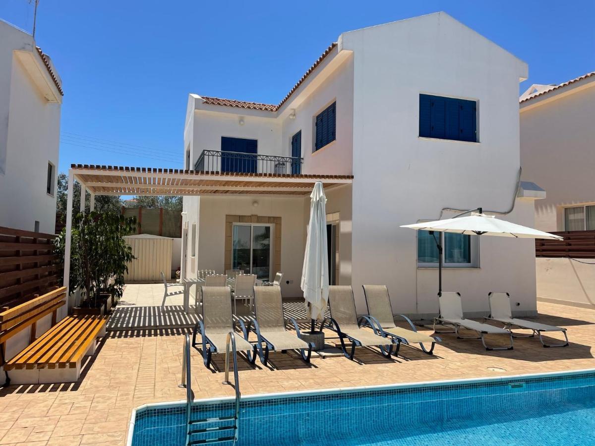 Sol Y Mar Malama Villa Paralimni Exterior foto