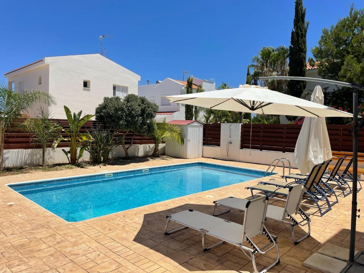 Sol Y Mar Malama Villa Paralimni Exterior foto